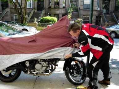 Hog hell! Cops are ticketing motorcycles parked on sidewalks