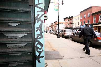 Carroll Gardens graffiti vandal just wants to ‘Share’