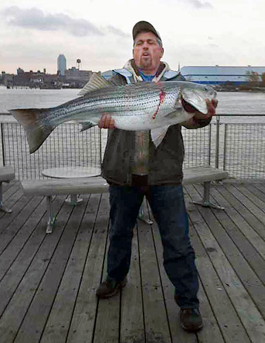 How do you spell fishing greatness? G–R–O–S–Z
