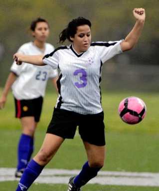 Late lead slips away from Goldstein