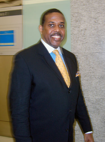 Sen. Parker is a thug, prosecutor says as trial opens