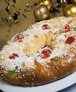 What a pan! Celebrate Christmas with a Three Kings Day cake