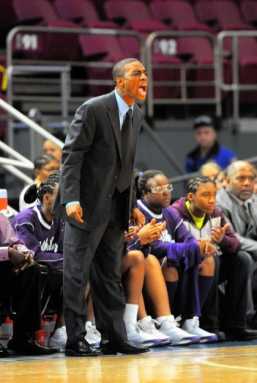 Price is right: Junior shoots Vikings past Robert E. Lee