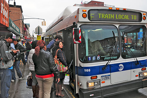 F’d! Pickpockets prey on shuttle bus riders