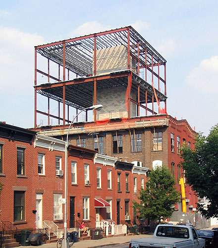 Carroll Street ‘Hell House’ coming down!