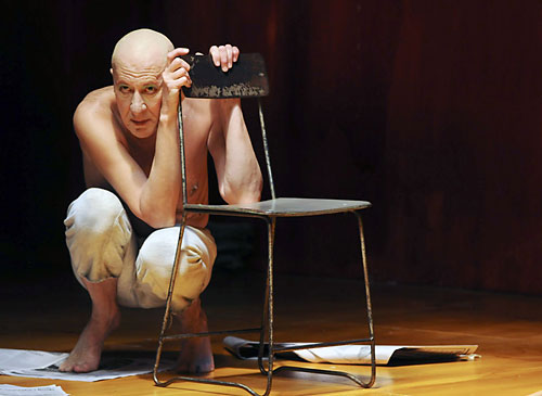What a ‘Rush’! Aussie madman Geoffrey Rush stars in Gogol’s ‘Diary’ at BAM