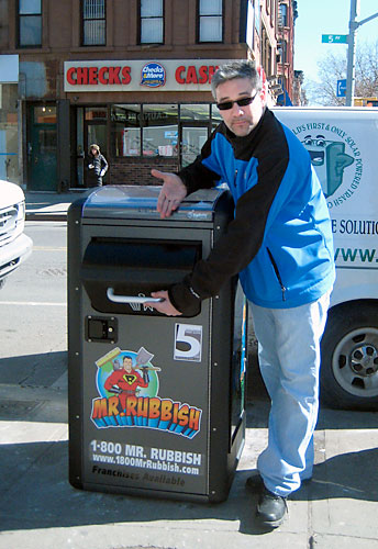 Fifth Avenue gets trash cans straight out of ‘The Jetsons’