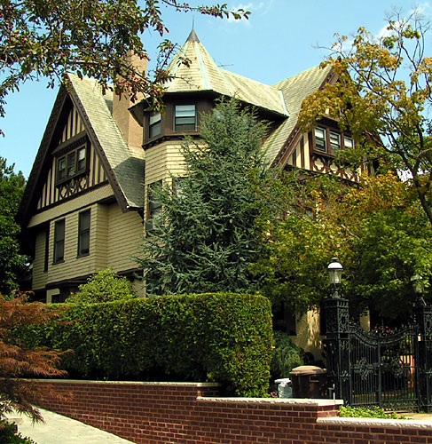 Dyker Heights house is now one for the ages