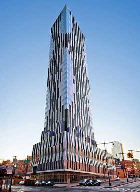 Faulty tower! Toren’s ground-floor supermarket falls through