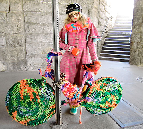Agata Olek pimps her ride again