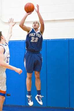 Bernardi’s back, but Xaverian falls to Holy Cross