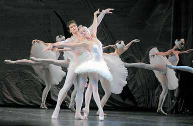 It’s a ‘Swan Lake’ like it ought to be