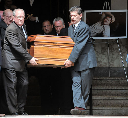 Hondros, war photographer killed in Libya, mourned in Carroll Gardens
