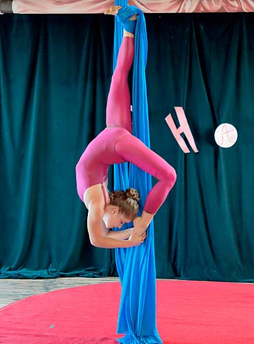 Circus returns to the Waterfront Barge on June 5 — and the price is right