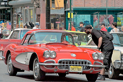 For the ‘record’! ‘Men In Black’ filming takes Court Street back in time