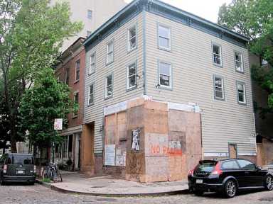 Vinegar Hill House to expand