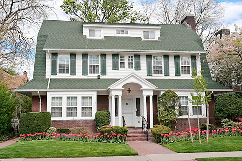 Victorian Flatbush house tour is not one to miss