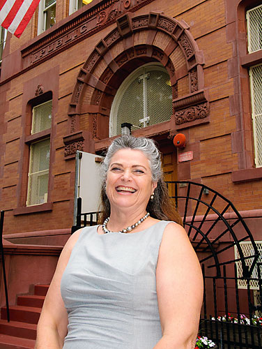 PS 107 gets new boss — from PS 321!