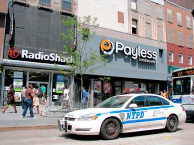 Fulton Mall under siege by shoplifters