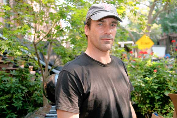 Don Draper in Clinton Hill! ‘Mad Men’ star shooting flick on Grand Avenue