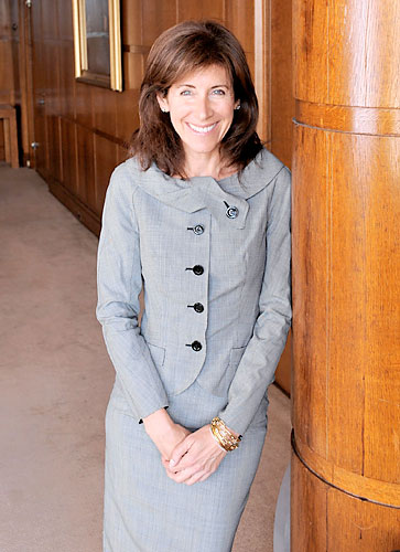 Library chief gets more efficiency from workers — and uses it to add Saturday hours