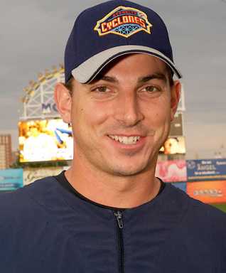 Cyclones split twinbill in Batavia