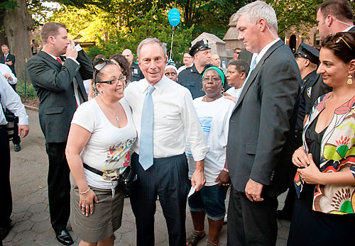 Mayor ‘takes back the night’ in Fort Greene