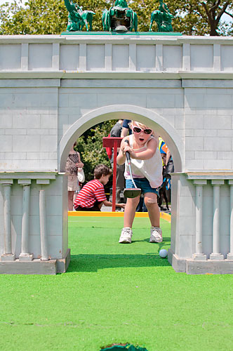 Fore! Mini golf is better than par