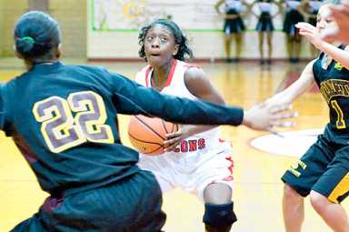 Ford star ends stellar summer with St. John’s offer