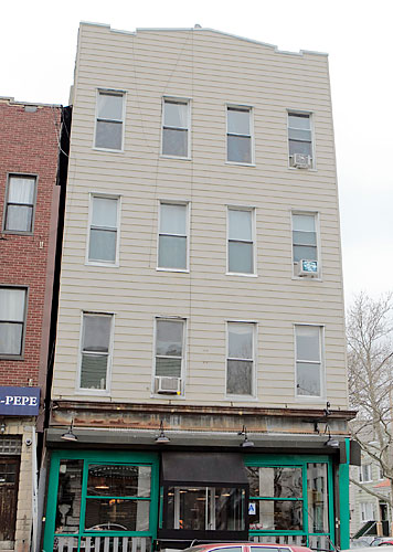 Leaning tower of pizza to be fixed