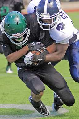 Segure leads Fort Ham to 34th straight win
