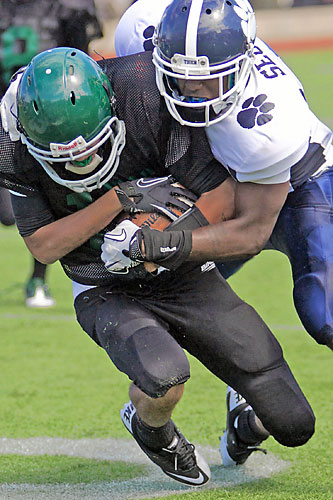 Segure leads Fort Ham to 34th straight win