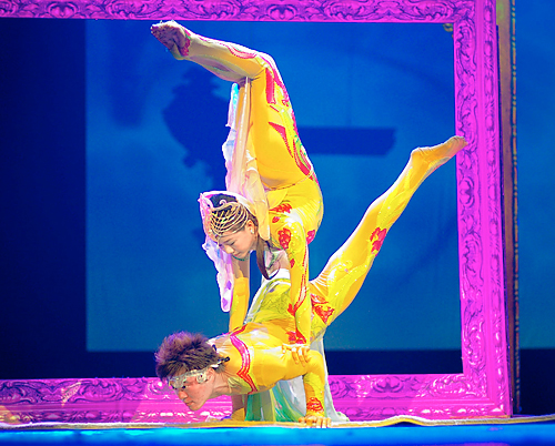 The ‘Center’ of it all! Chinese acrobats, Russian dancers, flamenco dancers and more