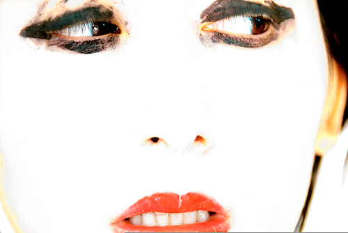 ‘Virgen’ territory! Karen O unleashes ‘psycho opera’ on DUMBO