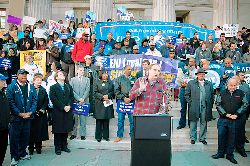 Sizzle and fizzle! Old-school pols’ ‘Occupy’ rally fades in Manhattan