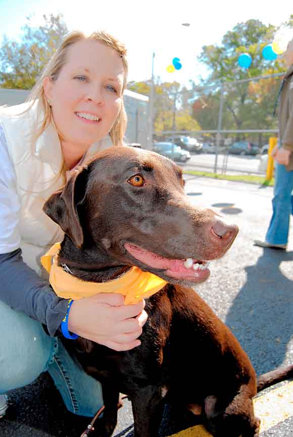Benefit walk raises money for ailing food pantry