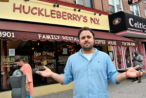 You huckleberries! Restaurateurs battle over dead business