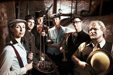 Burlesque-Dixieland fusion!