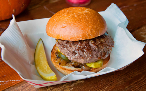 Badger-rific! New bar offers refuge for Wisconsin ex-pats