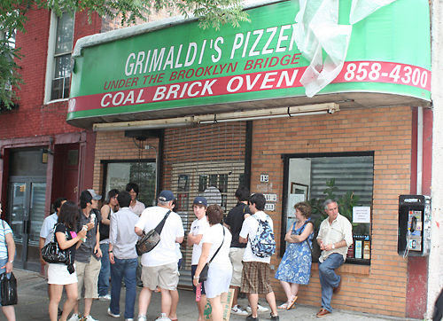 Grimaldi’s will serve its final pie — then move next door