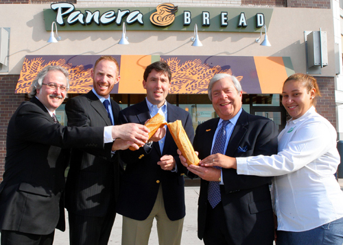 Ready to roll: Panera Bread opens at Kings Plaza
