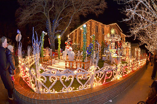 X-mas extravaganza — for charity!