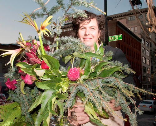 DUMBO florist is having a White (House) Christmas