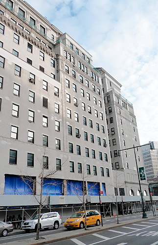 Downtown in chains! Two expensive national eateries to fill Adams Street eyesore