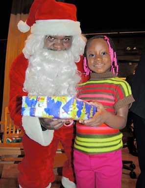 Christmas party draws more than 500 kids