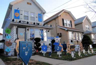 Hanukkah in the house: Mill Basin family brightens up the ‘Festival of Lights’