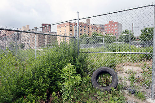 Judge moves to delay B’way Triangle development further