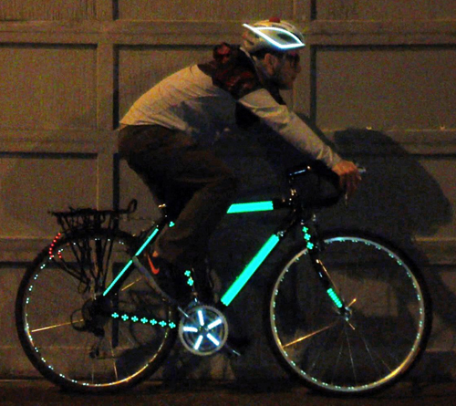 Red Hook cyclist will make your bike glow in the dark
