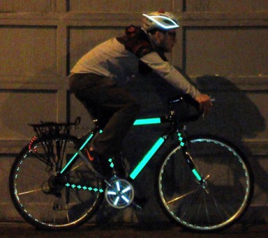 Red Hook cyclist will make your bike glow in the dark