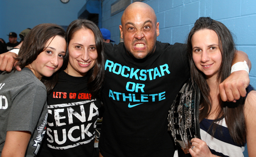 Wrestlers grapple for a good cause